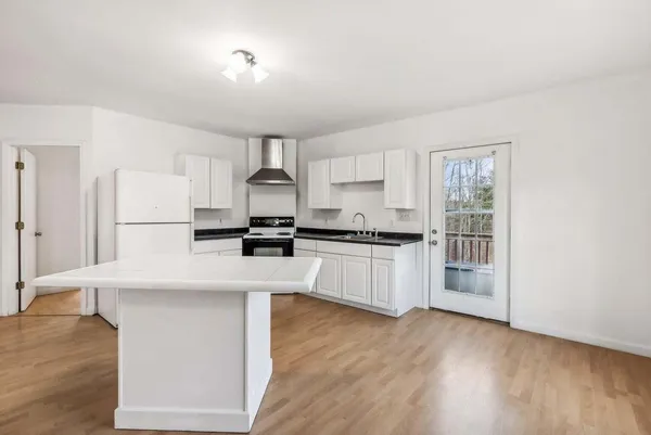 $392,000 | 24 Memory Lane, Arundel, ME 04046