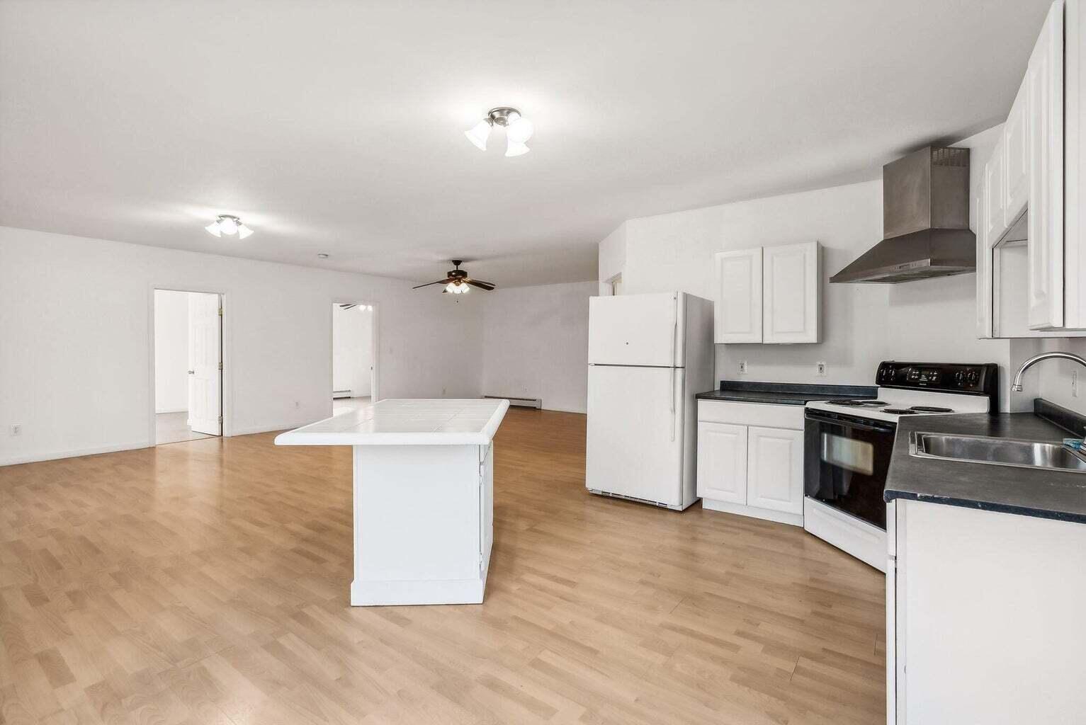 24 Memory Lane Arundel, ME 04046 - Photo 10 of 25 20241107192654716113000000-o