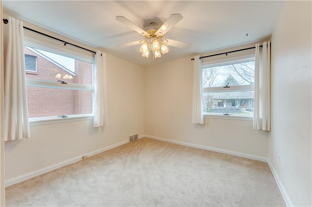 252 Sleepy Hollow Road Pittsburgh, PA 15216 - Photo 12 of 22 Gallery Image 12