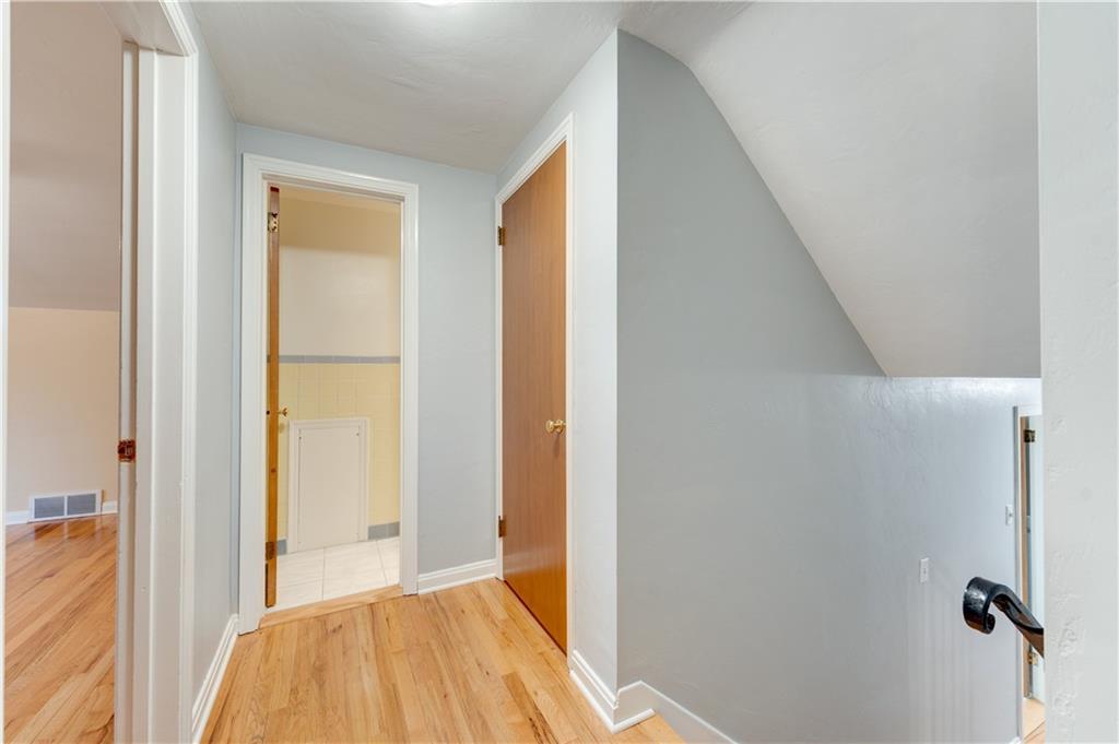 252 Sleepy Hollow Road Pittsburgh, PA 15216 - Photo 14 of 22 Gallery Image 14