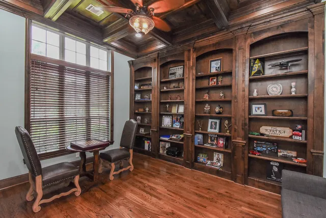 $895,000 | 10 Waters Lake Boulevard, Missouri City, TX 77459