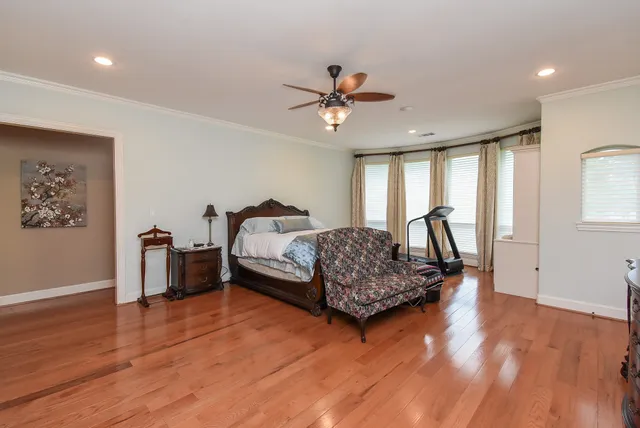 $895,000 | 10 Waters Lake Boulevard, Missouri City, TX 77459