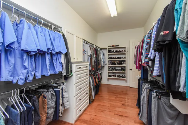 $895,000 | 10 Waters Lake Boulevard, Missouri City, TX 77459