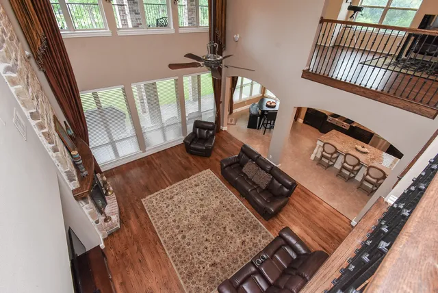 $895,000 | 10 Waters Lake Boulevard, Missouri City, TX 77459