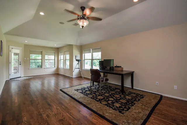 $895,000 | 10 Waters Lake Boulevard, Missouri City, TX 77459