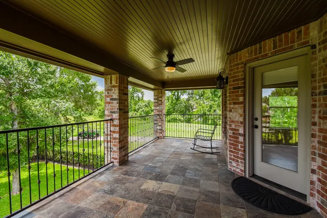 $895,000 | 10 Waters Lake Boulevard, Missouri City, TX 77459