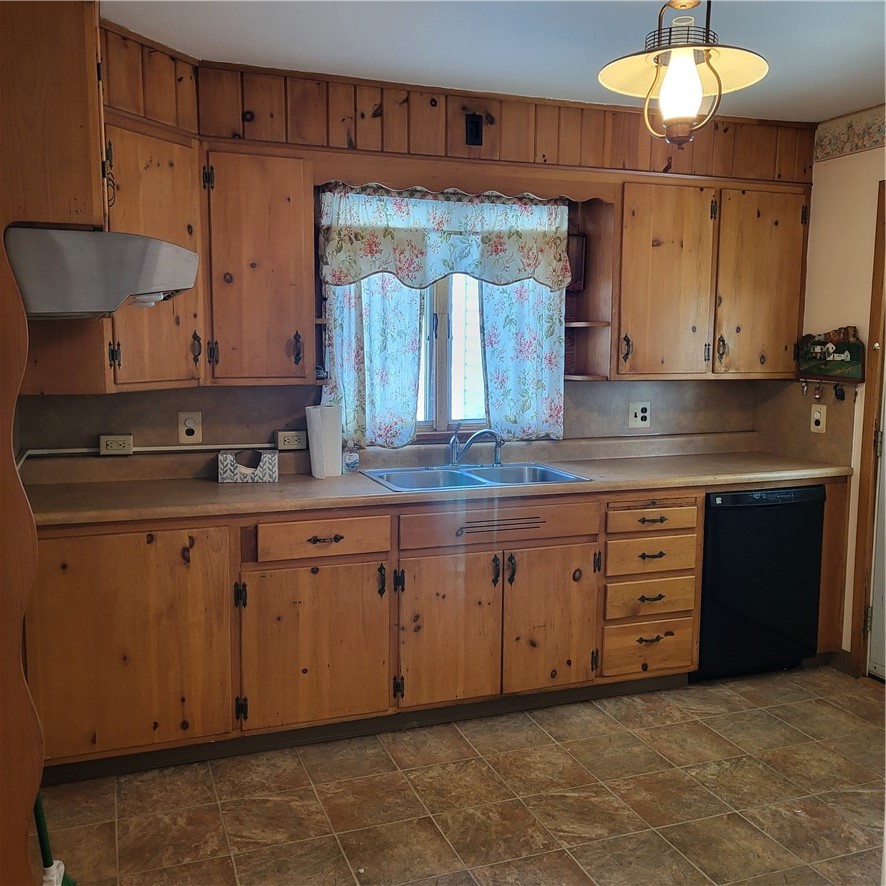 808 West Water Street Smethport, PA 16749 - Photo 5 of 33