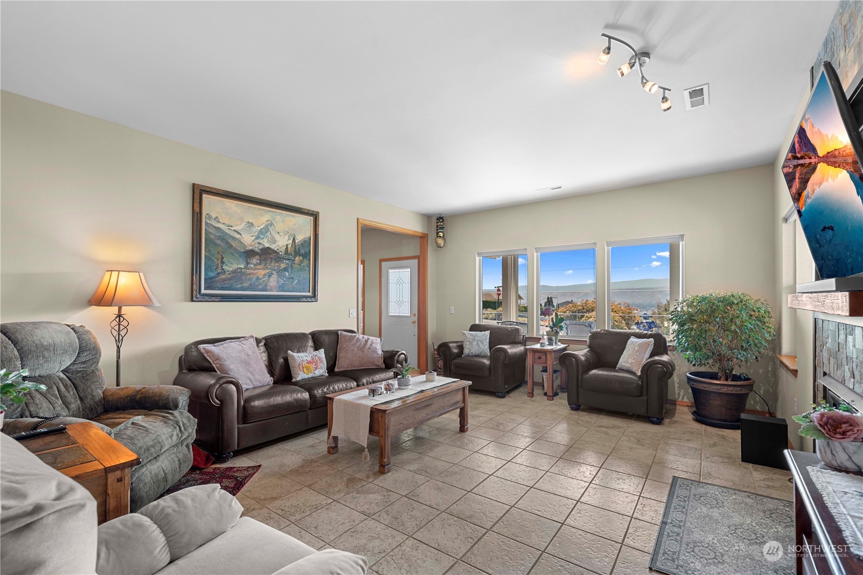 102 View Ridge Circle Wenatchee, WA 98801 - Photo 13 of 23 Gallery Image 13