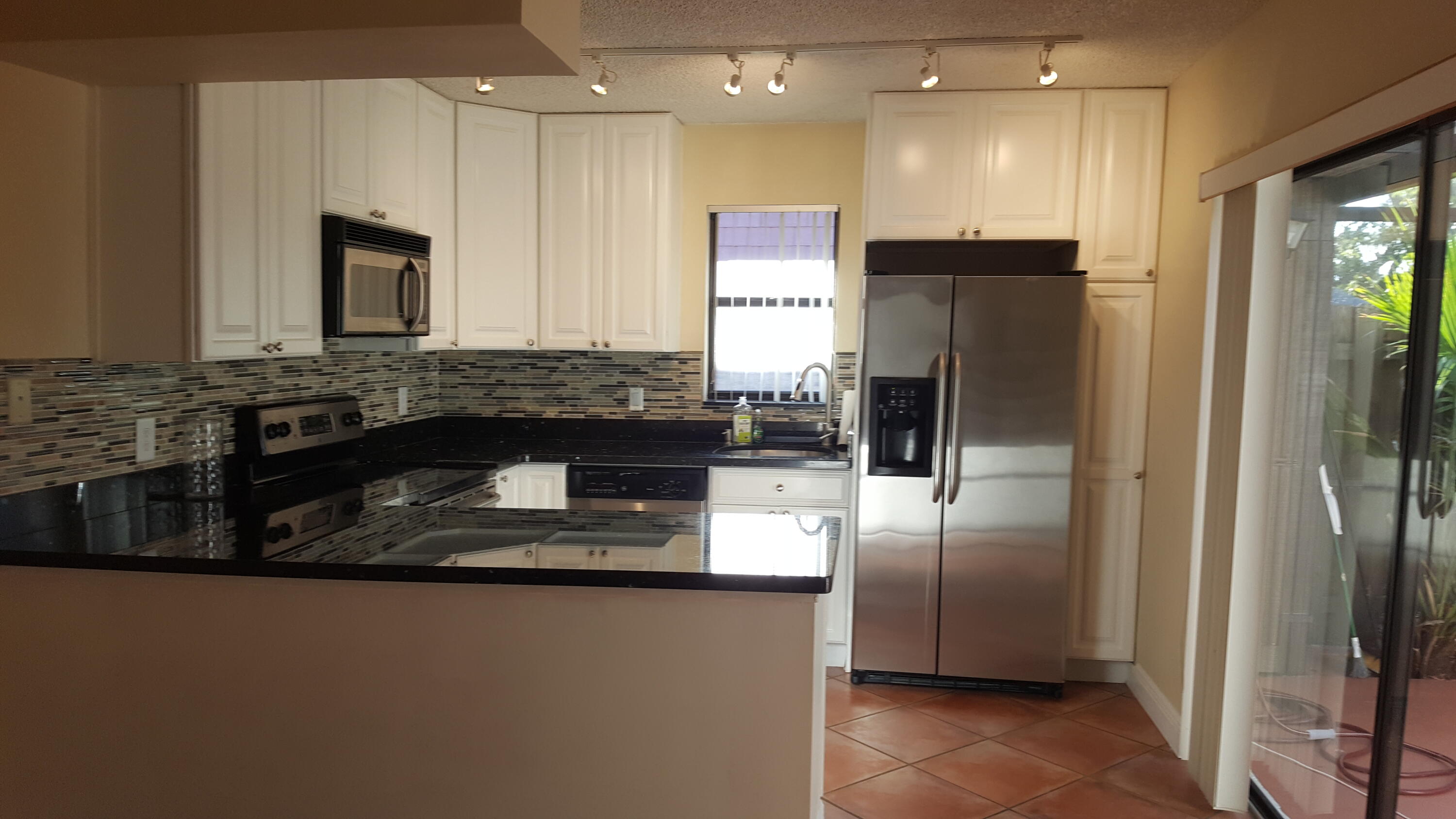 7596 Courtyard Run West, Unit 72 Boca Raton, FL 33433 - Photo 3 of 3 20211005_172108