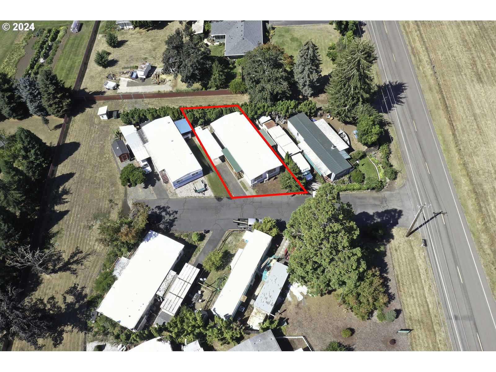 39202 Camp Creek Road, Unit 9 Springfield, OR 97478 - Photo 4 of 29