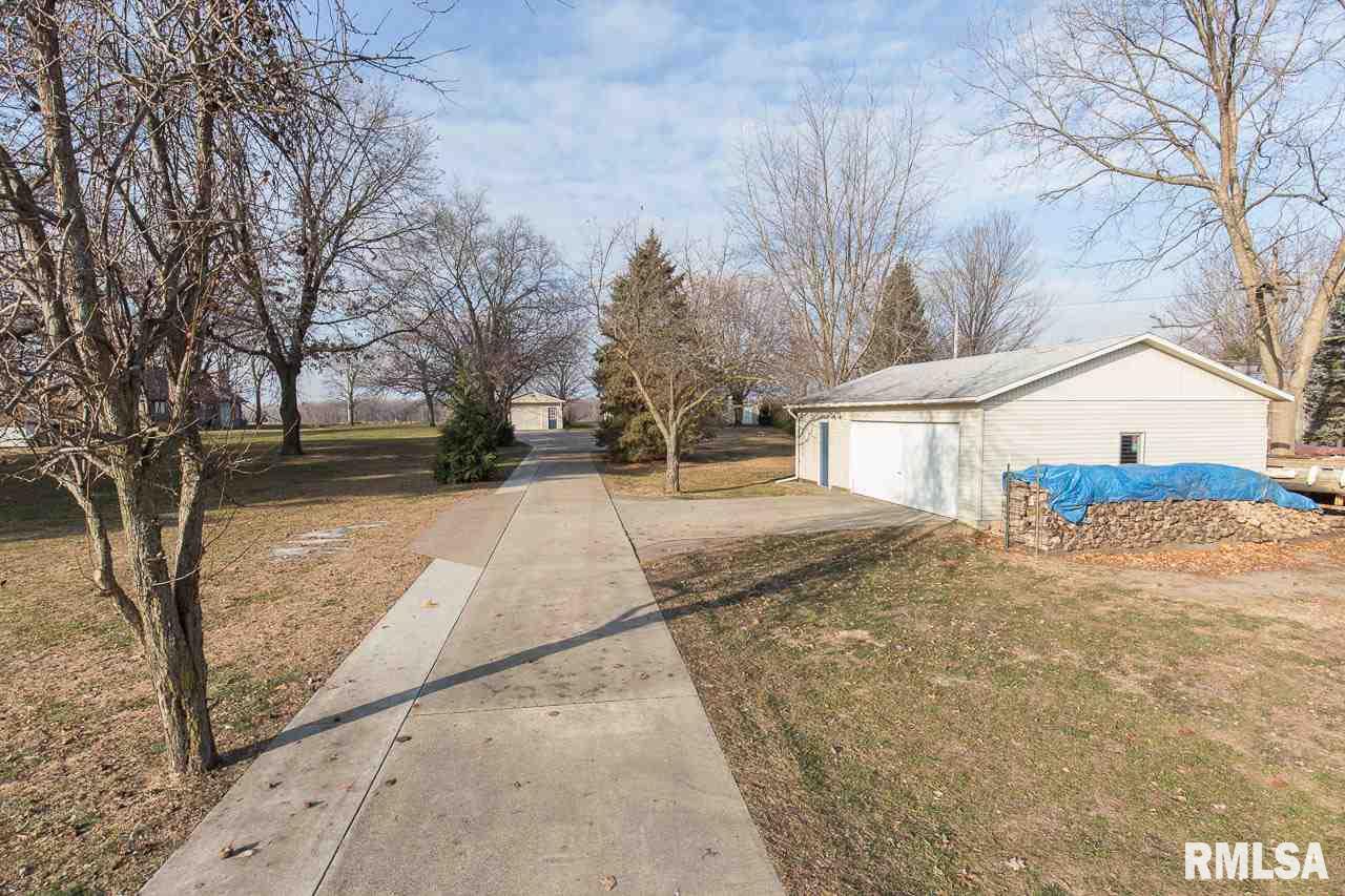 17512 River Road North Cordova, IL 61242 - Photo 3 of 22 Gallery Image 3