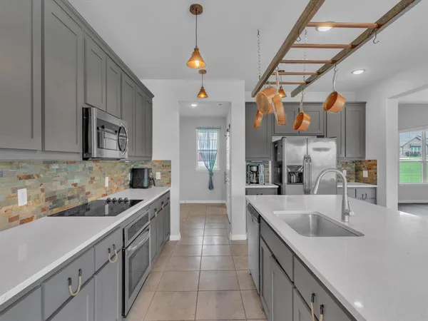 $480,000 | 1013 Northern Oaks Court, Springtown, TX 76082