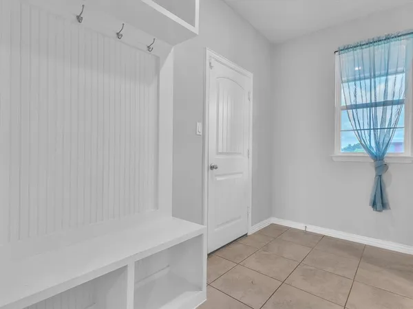 $480,000 | 1013 Northern Oaks Court, Springtown, TX 76082