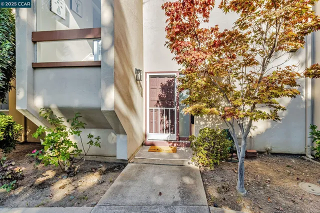 $1,299,000 | 820 Hooshang Court, Cupertino, CA 95014