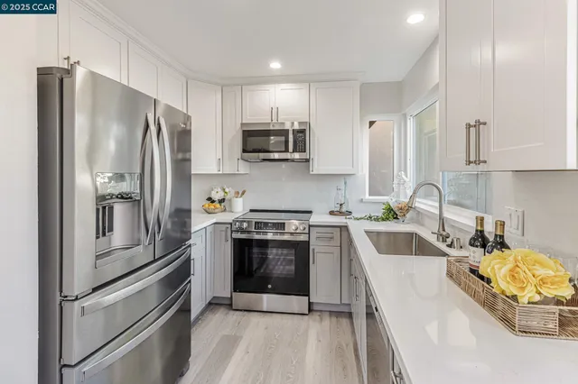 $1,299,000 | 820 Hooshang Court, Cupertino, CA 95014