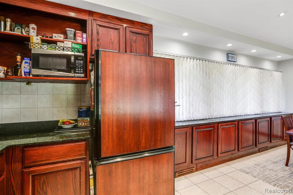 600 Middlesex Road Grosse Pointe Park, MI 48230 - Photo 25 of 44
