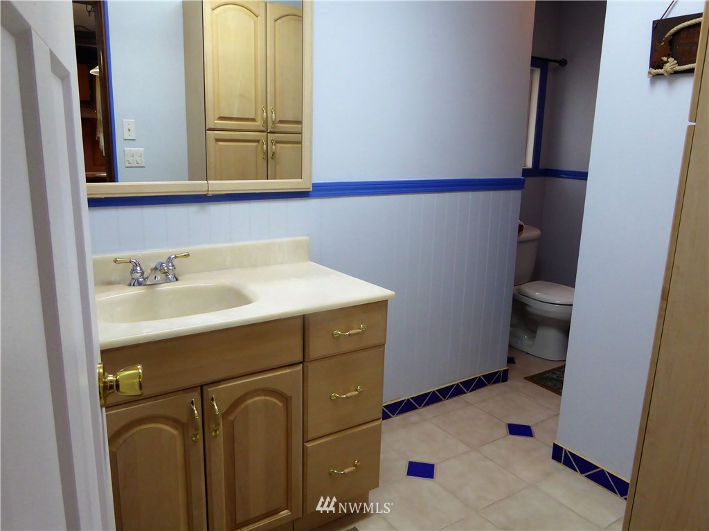 9040 James Road Southwest Rochester, WA 98579 - Photo 14 of 25