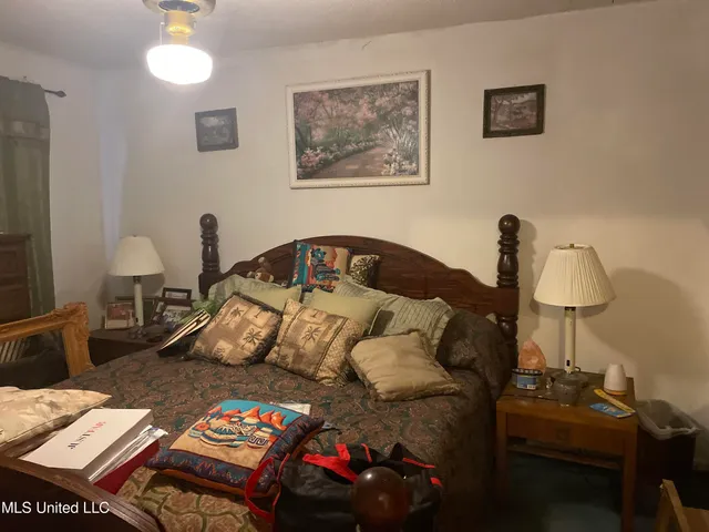 $175,000 | 450 Annette Lane, D'Iberville, MS 39540