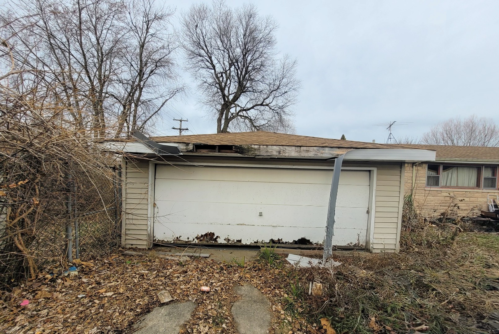 14340 Kostner Avenue Midlothian, IL 60445 - Photo 15 of 15 a small white house with a outdoor space