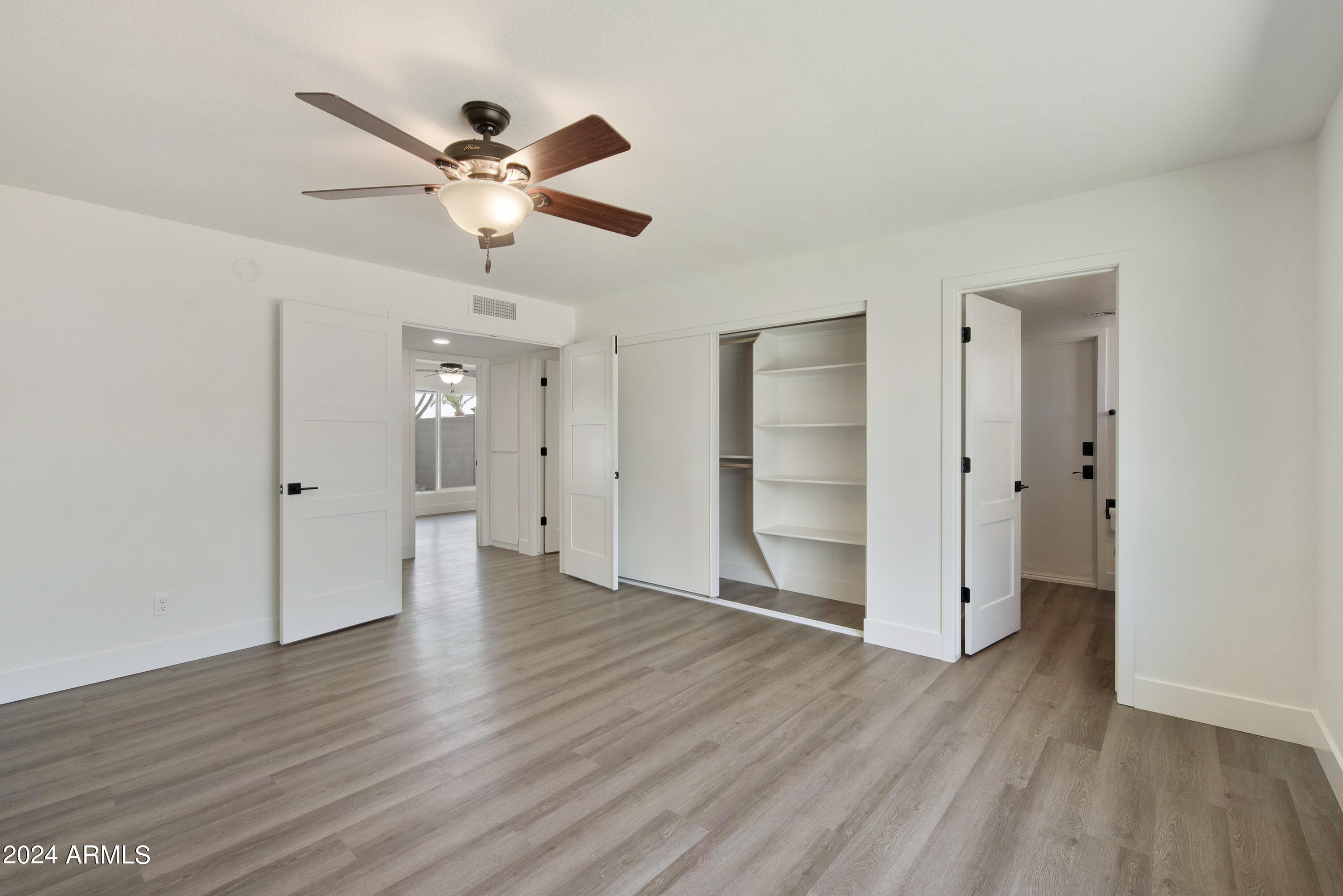 3968 West Hearn Road Phoenix, AZ 85053 - Photo 20 of 39 3968 W HEARN RD, Phoenix - Primary Bed