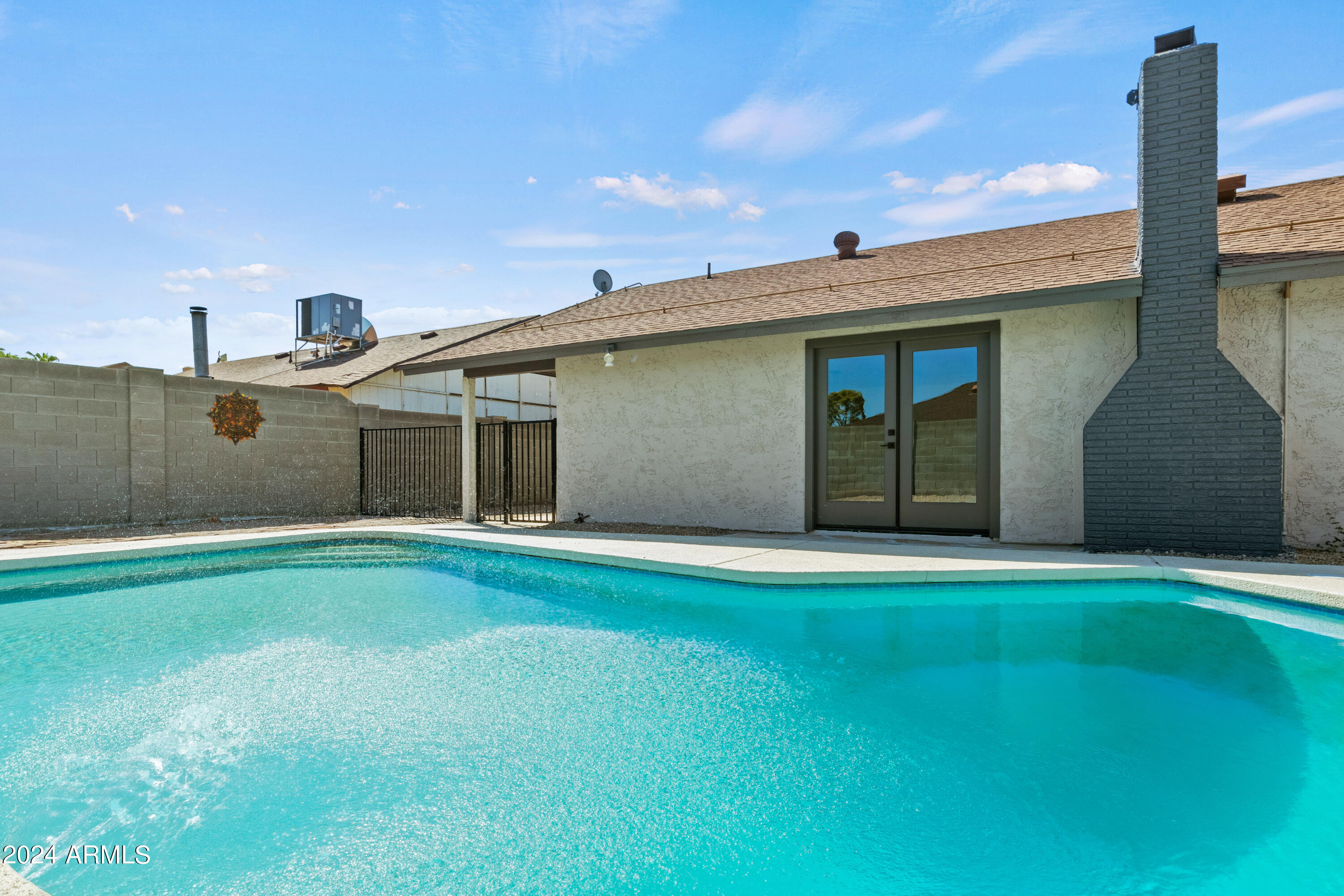 3968 West Hearn Road Phoenix, AZ 85053 - Photo 29 of 39 3968 W Hearn Rd-008