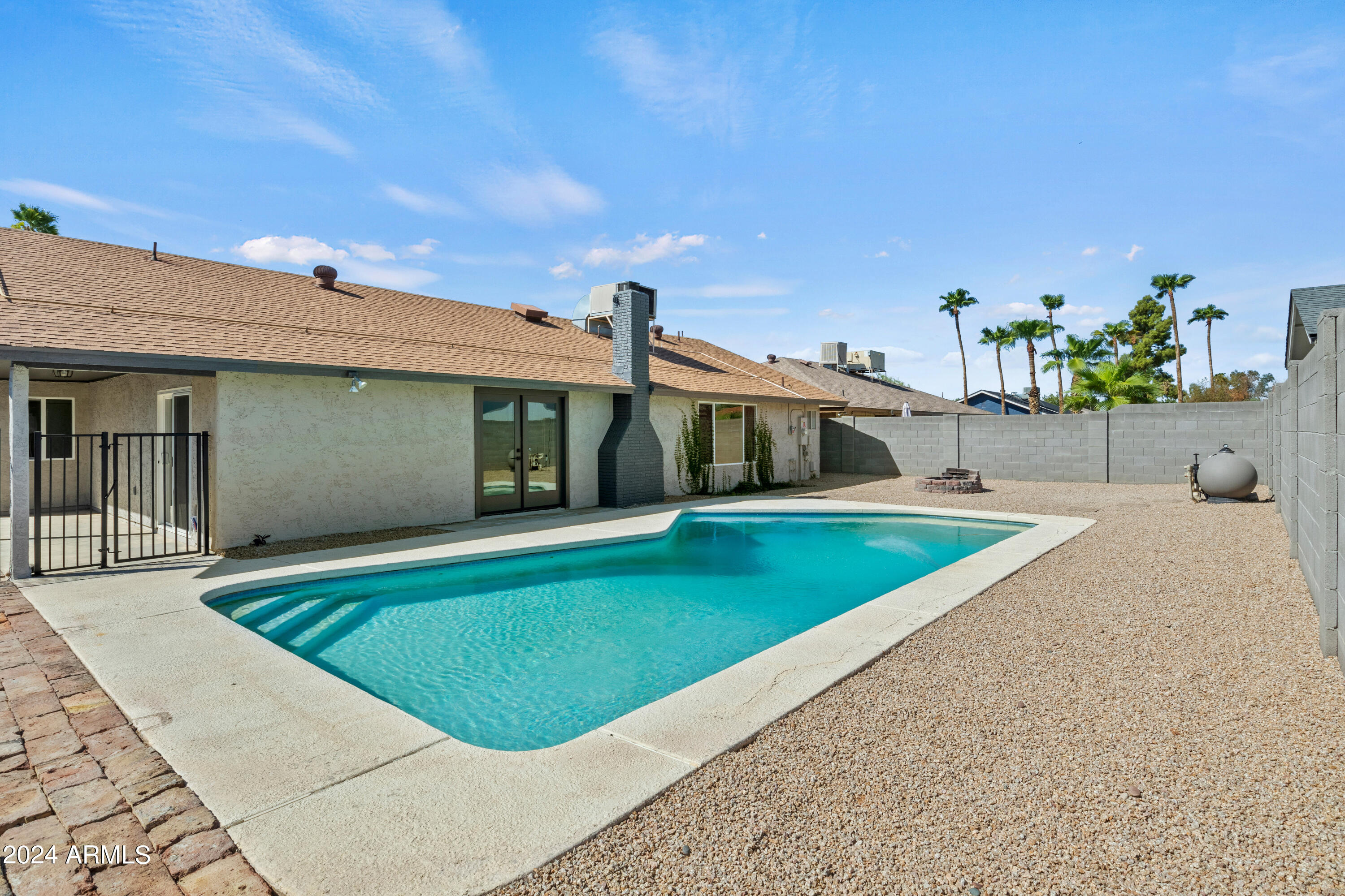 3968 West Hearn Road Phoenix, AZ 85053 - Photo 32 of 39 3968 W Hearn Rd-009