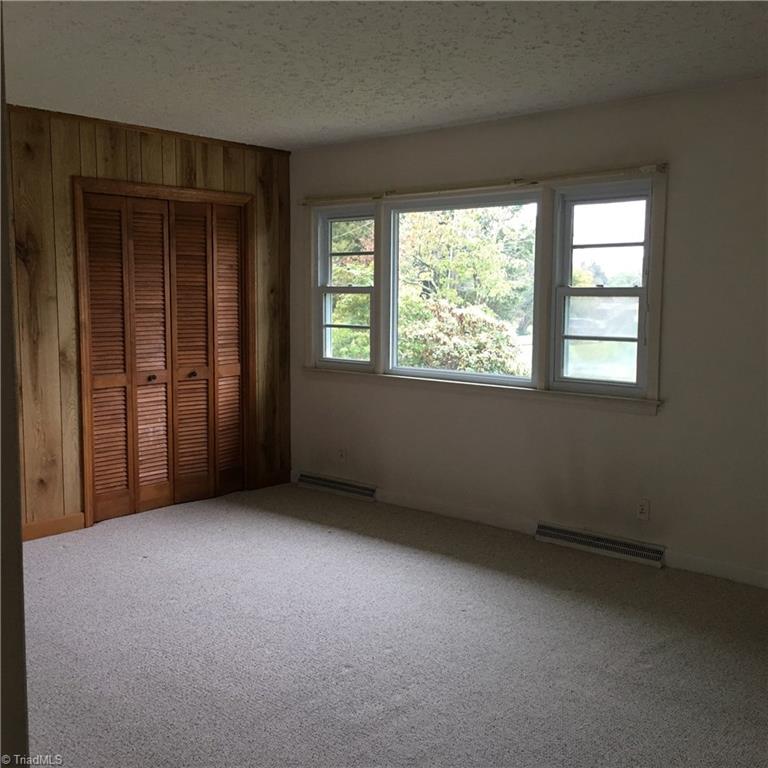 109 Edgeview Road High Point, NC 27260 - Photo 5 of 8 Gallery Image 5