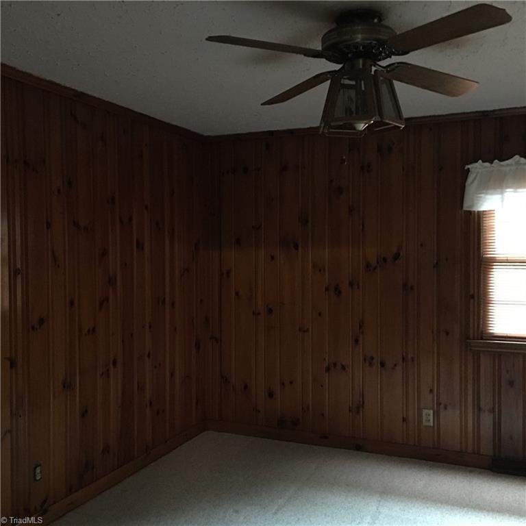 109 Edgeview Road High Point, NC 27260 - Photo 6 of 8 Gallery Image 6