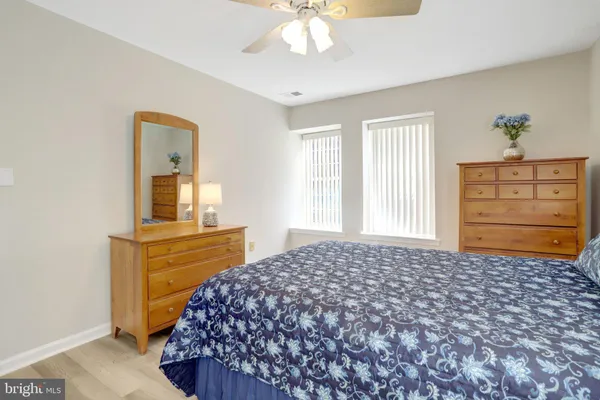 $385,000 | 3375 Lakeside View Drive, Unit 191, Falls Church, VA 22041