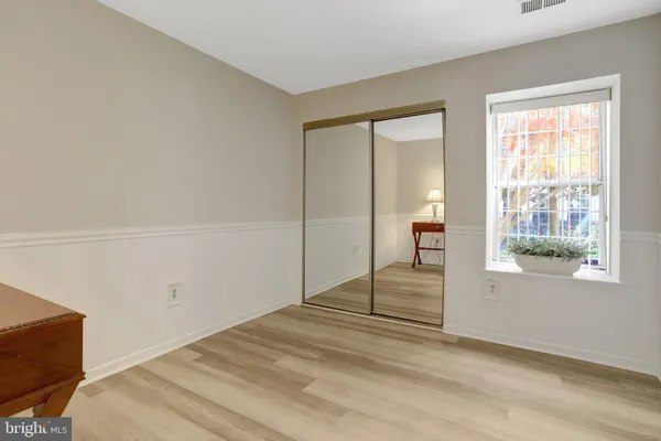 $385,000 | 3375 Lakeside View Drive, Unit 191, Falls Church, VA 22041
