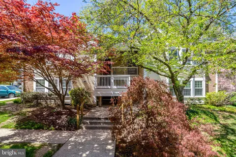 $385,000 | 3375 Lakeside View Drive, Unit 191, Falls Church, VA 22041