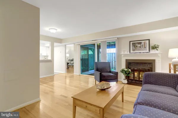 $385,000 | 3375 Lakeside View Drive, Unit 191, Falls Church, VA 22041