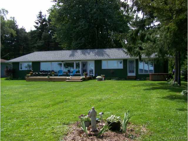 4599 East Lake Road Wilson, NY 14172 - Photo 1 of 1 Exterior Front