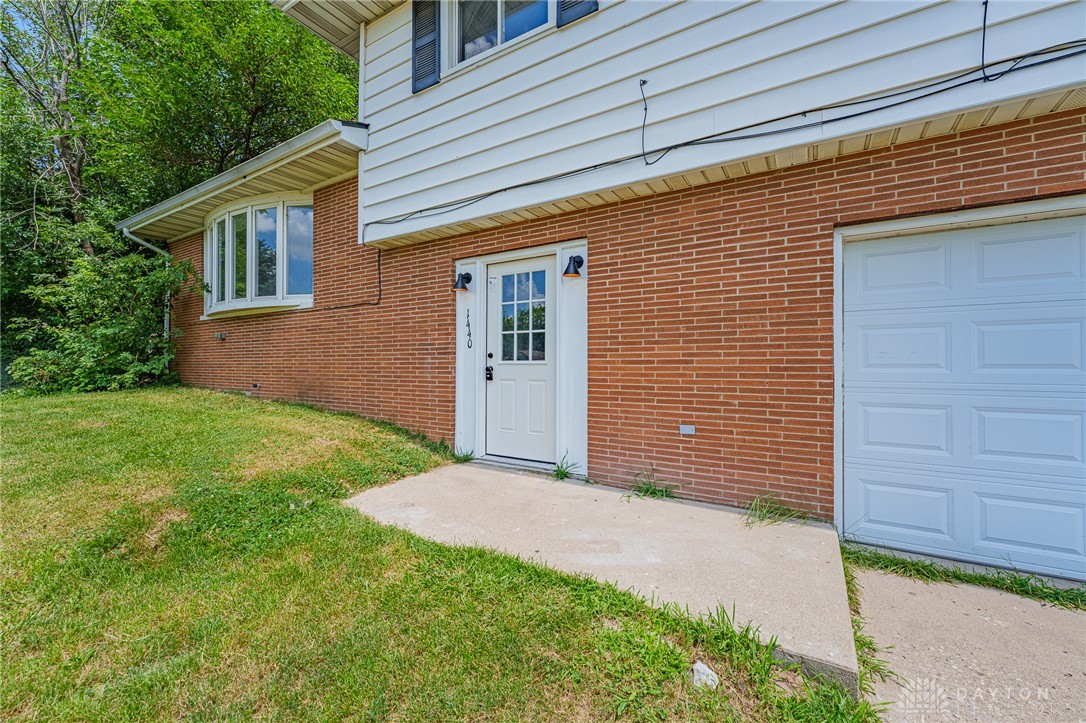 1440 Selma Road Springfield, OH 45505 - Photo 4 of 47