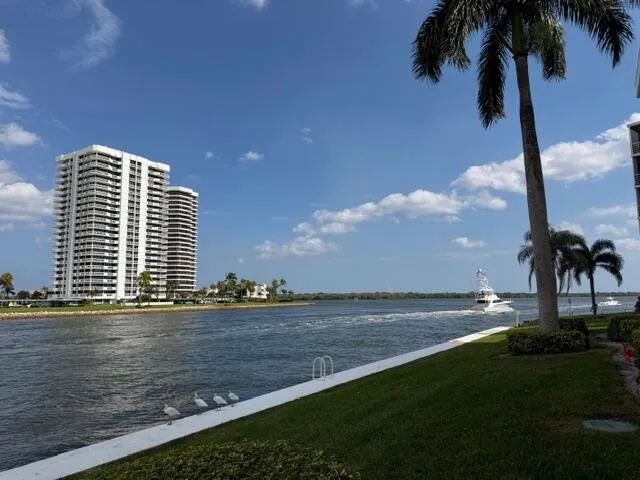 $4,000 | 28 Yacht Club Drive, Unit 107, North Palm Beach, FL 33408