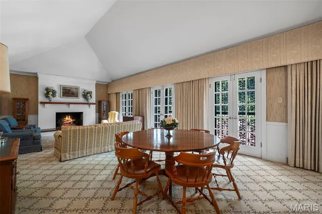 $2,399,000 | 26 Huntleigh Woods, Huntleigh, MO 63131