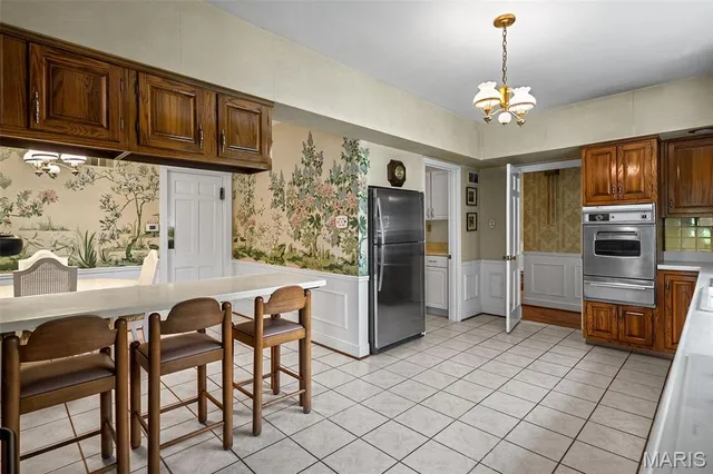 $2,399,000 | 26 Huntleigh Woods, Huntleigh, MO 63131