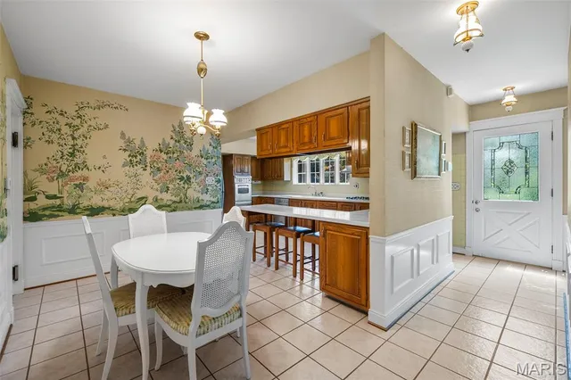 $2,399,000 | 26 Huntleigh Woods, Huntleigh, MO 63131