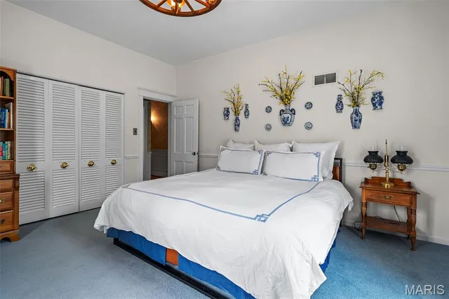 $2,399,000 | 26 Huntleigh Woods, Huntleigh, MO 63131