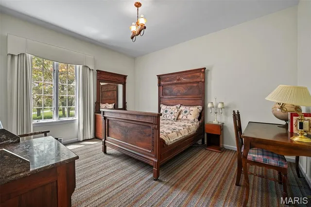 $2,399,000 | 26 Huntleigh Woods, Huntleigh, MO 63131