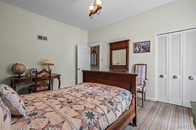 $2,399,000 | 26 Huntleigh Woods, Huntleigh, MO 63131