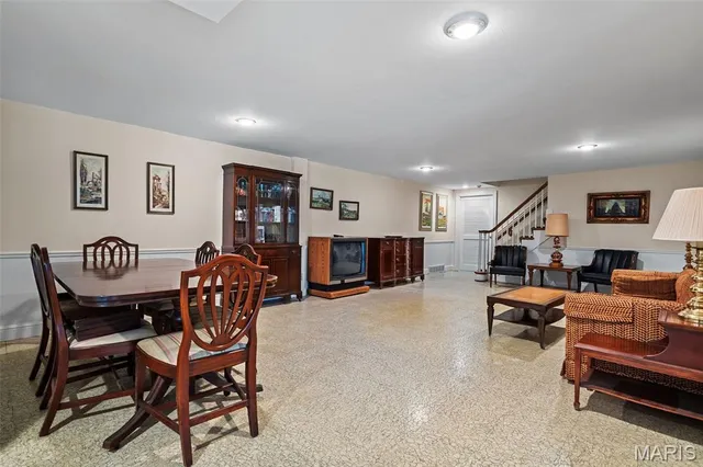 $2,399,000 | 26 Huntleigh Woods, Huntleigh, MO 63131