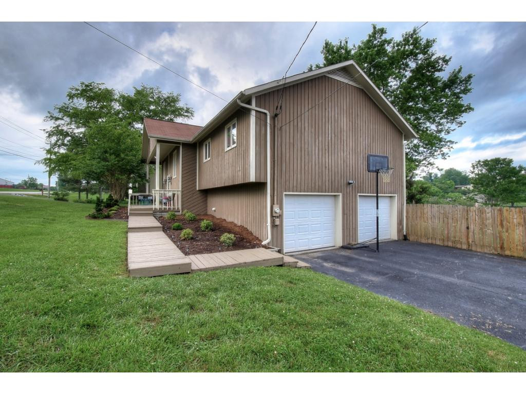 103 Blazerview Road Gray, TN 37615 - Photo 4 of 36 Photo 4