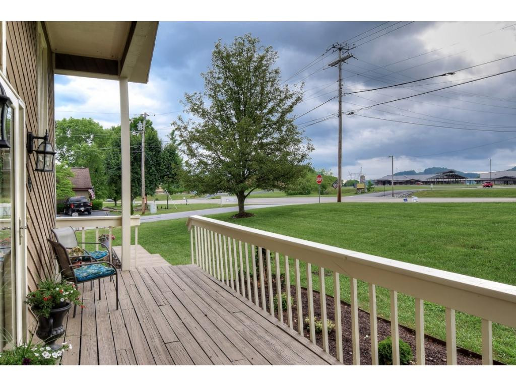 103 Blazerview Road Gray, TN 37615 - Photo 8 of 36 Photo 8
