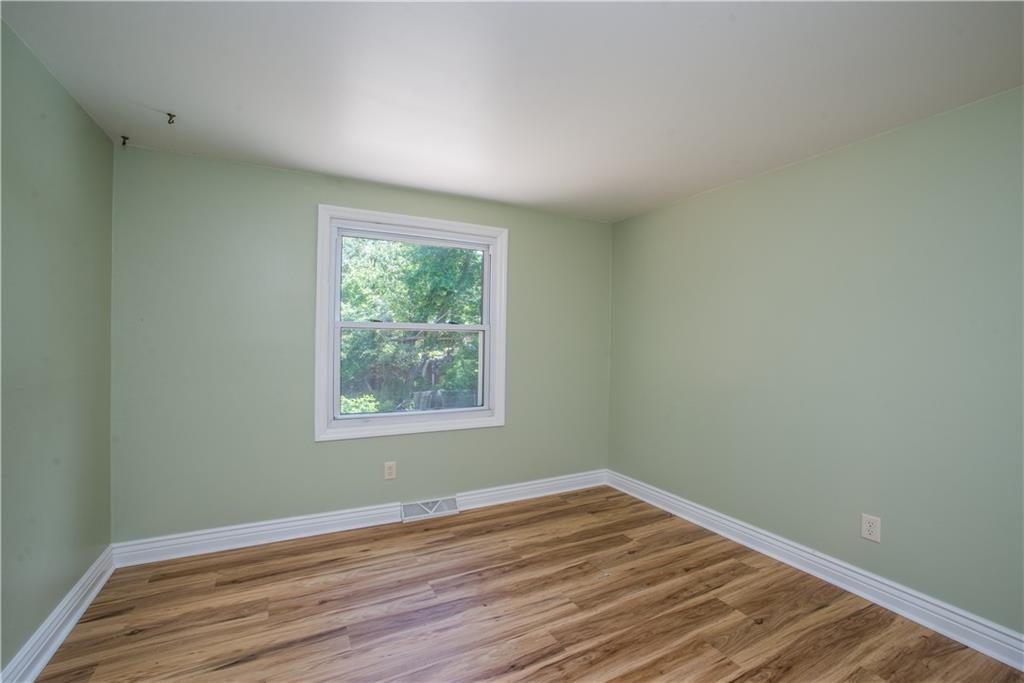20 Moraine Road Pittsburgh, PA 15239 - Photo 9 of 25 Gallery Image 9