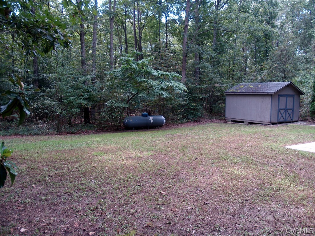 2501 Quaker Road Quinton, VA 23141 - Photo 3 of 12 Gallery Image 3