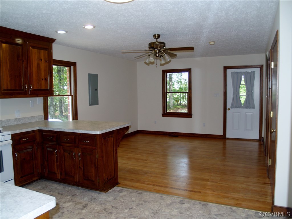 2501 Quaker Road Quinton, VA 23141 - Photo 4 of 12 Gallery Image 4