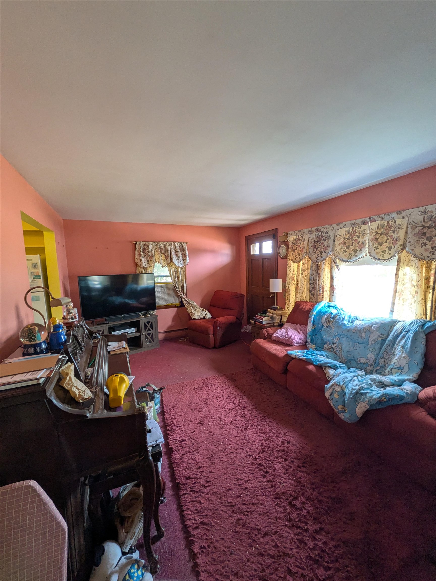 185 Cameron Street Manchester, NH 03103 - Photo 4 of 29 Gallery Image 4