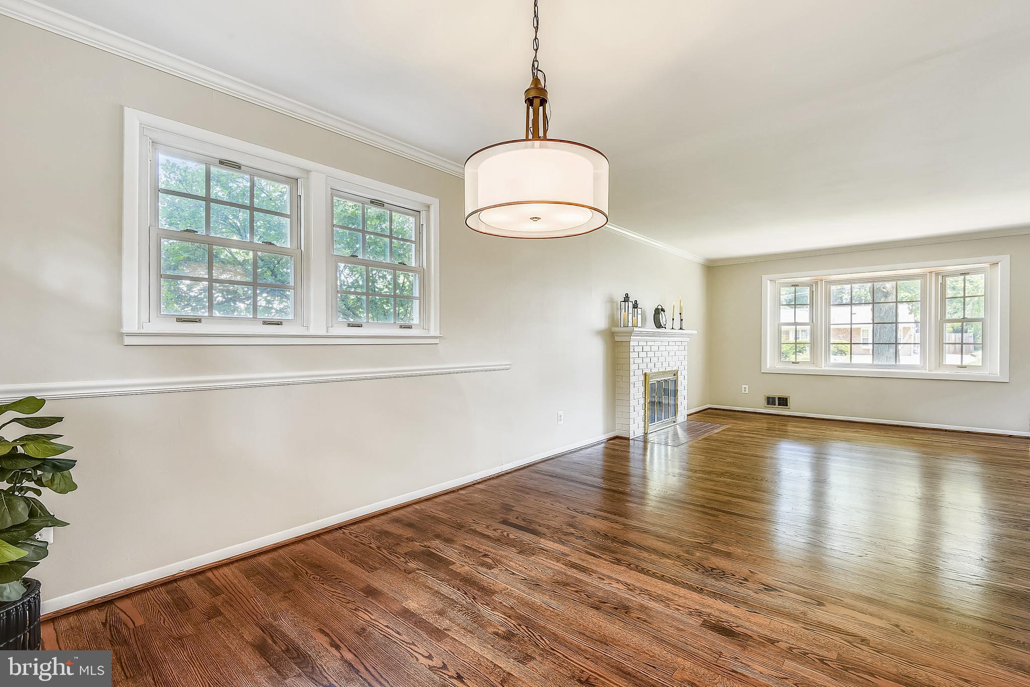 7925 Ellet Road Springfield, VA 22151 - Photo 17 of 58 Natural light illuminates the LR and DR.