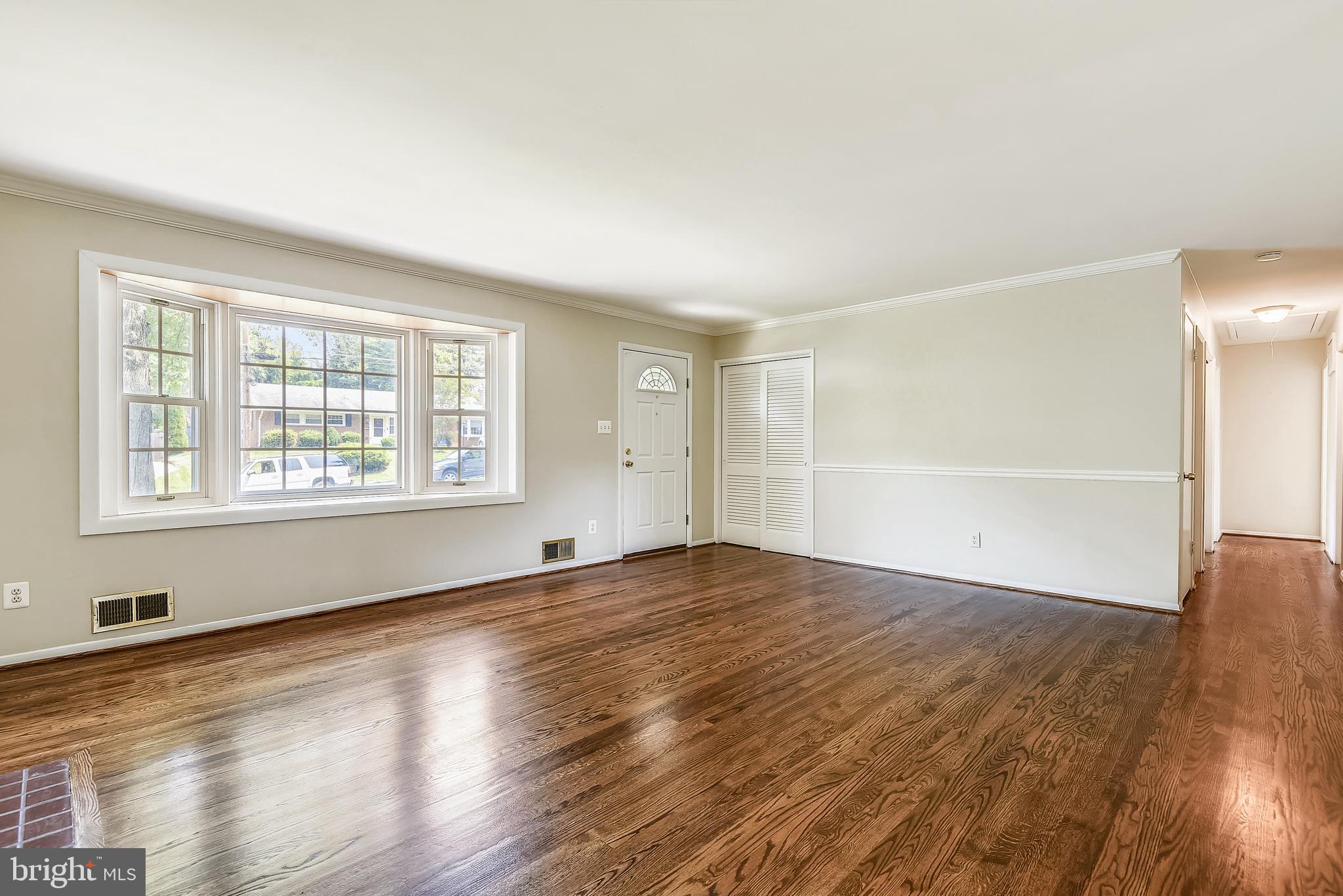 7925 Ellet Road Springfield, VA 22151 - Photo 18 of 58 Three bedrooms down hallway on main level.